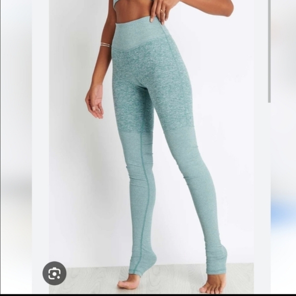 ALO Yoga Pants - Alo Yoga Alosoft Goddess Legging In Heathered Teal Green Size Medium